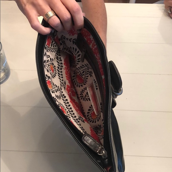 Clutch - Picture 4 of 5